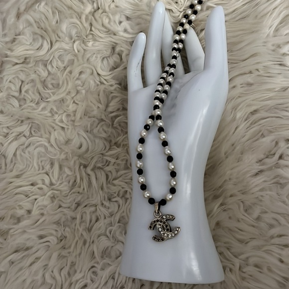 16.5” Akoya pearls with onyx - Picture 4 of 6